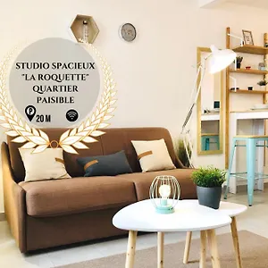 Appartement Sérénité-la Roquette-rue Très Calme, Arles