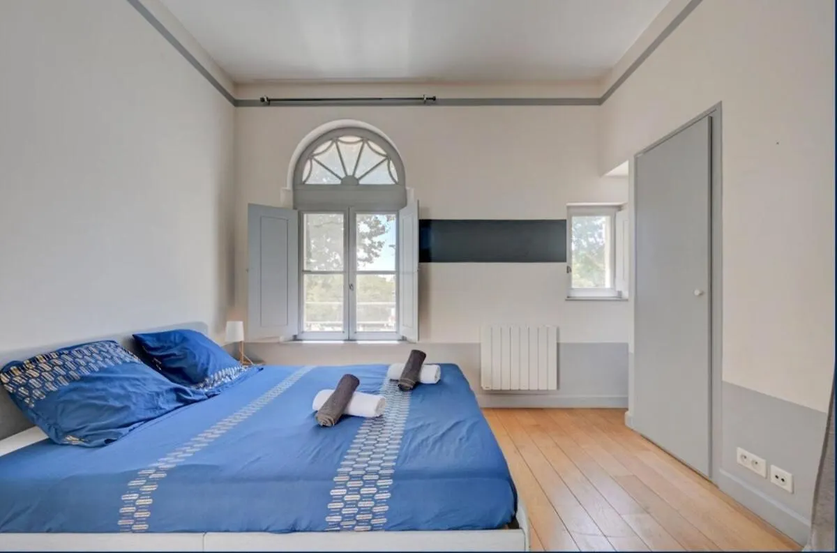 Apartment Appartement Avec Terrasse Arles France
